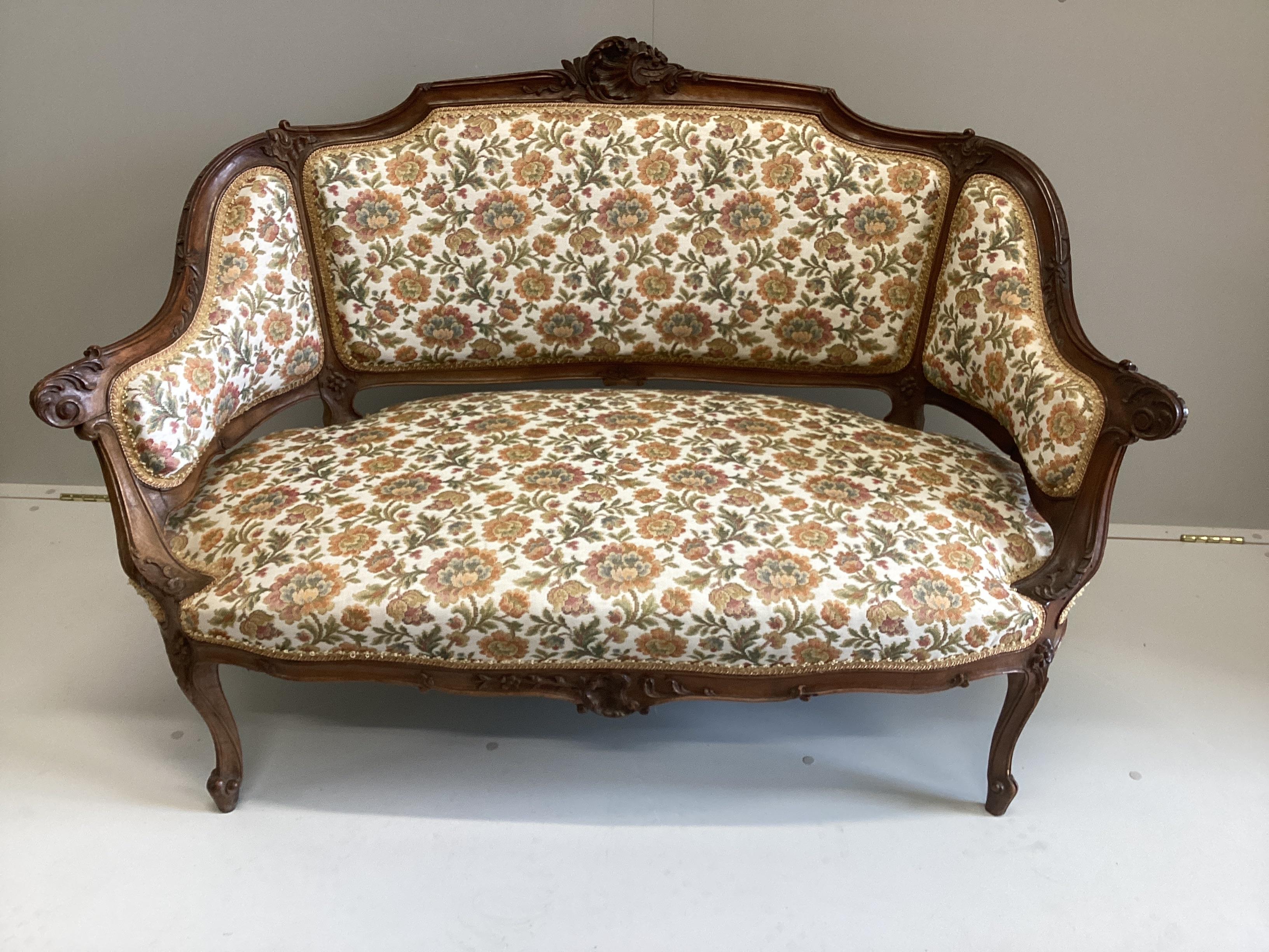 A French Louis XV style five piece walnut salon suite, settee width 127cm, depth 64cm, height 84cm